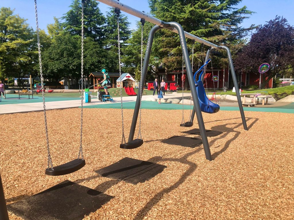 Steveston Park Playground Renewal Swings